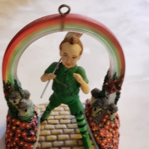 Set of 12 Wizard of Oz ornaments with Certificate of Authenticity - Picture 12 of 16